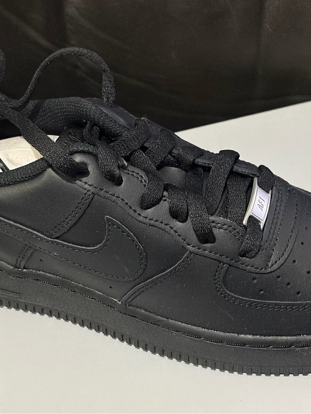Nike Air Force 1 Triple Black Sneakers, Size 6Y / 7.5W BNIB DH2920-001